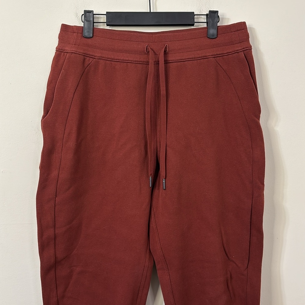 Lululemon Scuba High-Rise Jogger Smoky Red Size 10 - Picture 3 of 10